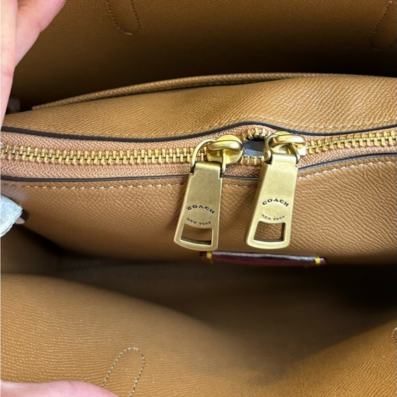 Authentic COACH 1941 pebbled leather 3 compartments 2way zip Satchel/Crosby - Picture 8 of 16